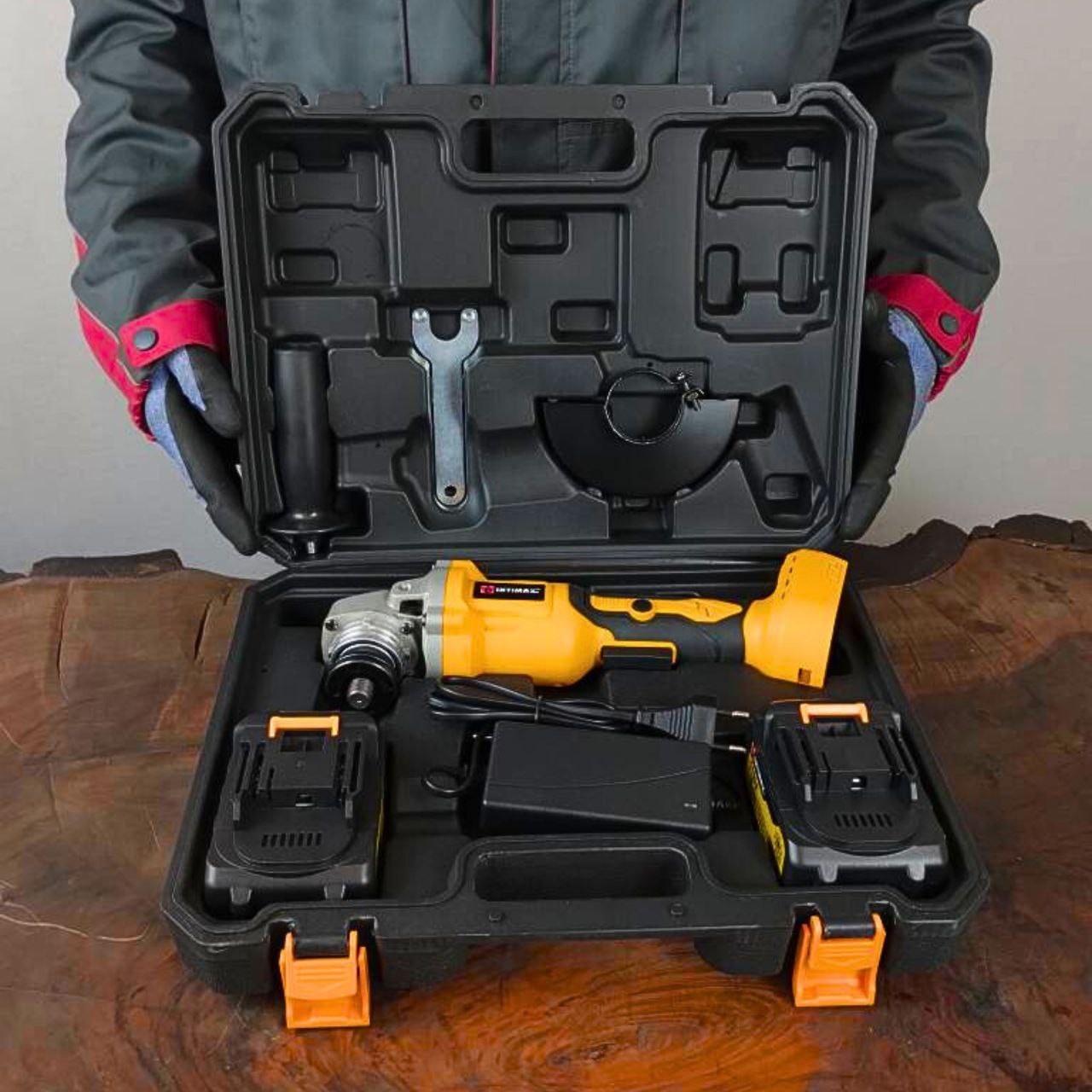 مینی فرز شارژی اینتیمکس مدل 0463 موتور براشلس ۱۱۸ ولت